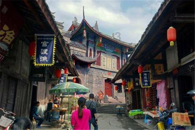 畅饮南台米香型酒，细腻入口与清爽不沉重的绝佳平衡